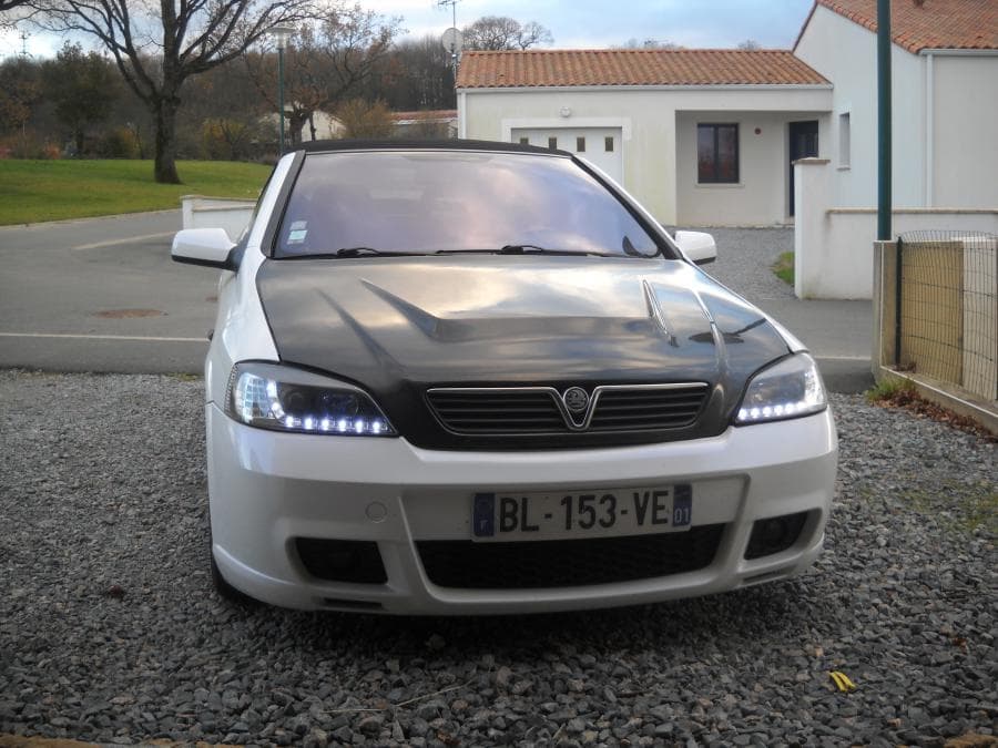 Opel | Grille Vauxhall image 3